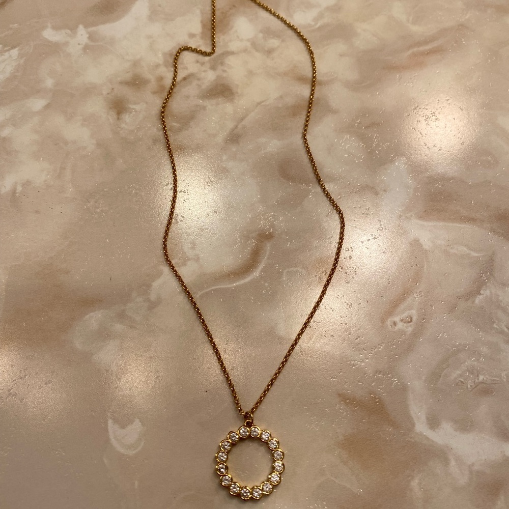 Kate Spade Full Circle pendant Necklace
